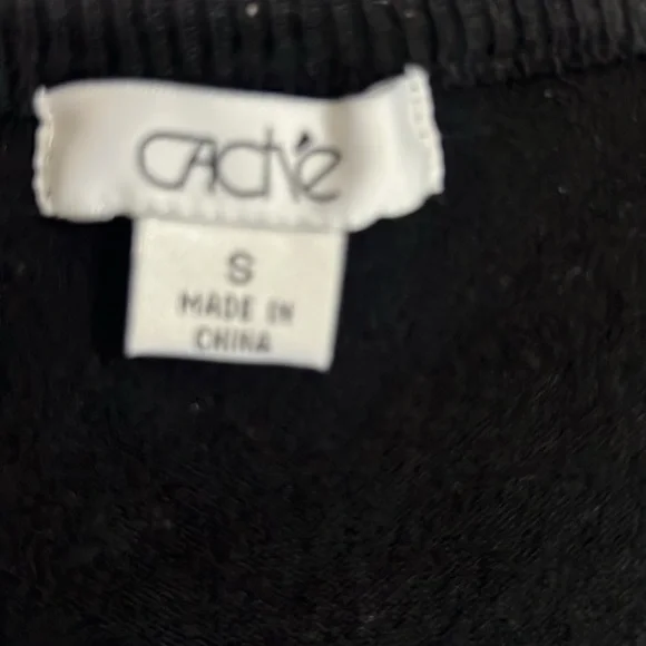 Cache - Picture 2 of 9